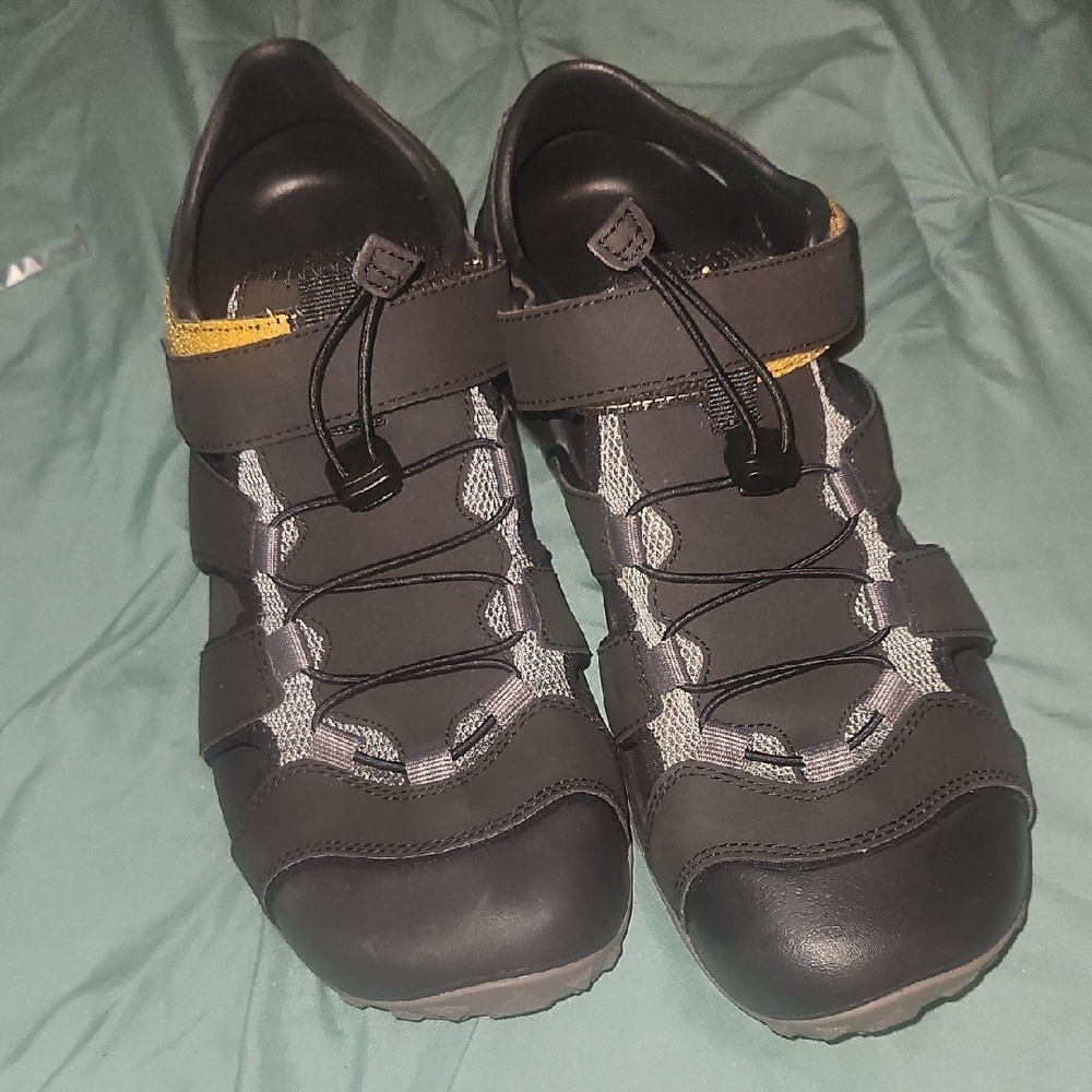 Black and Gray Outdoor Sandals with Yellow Accent